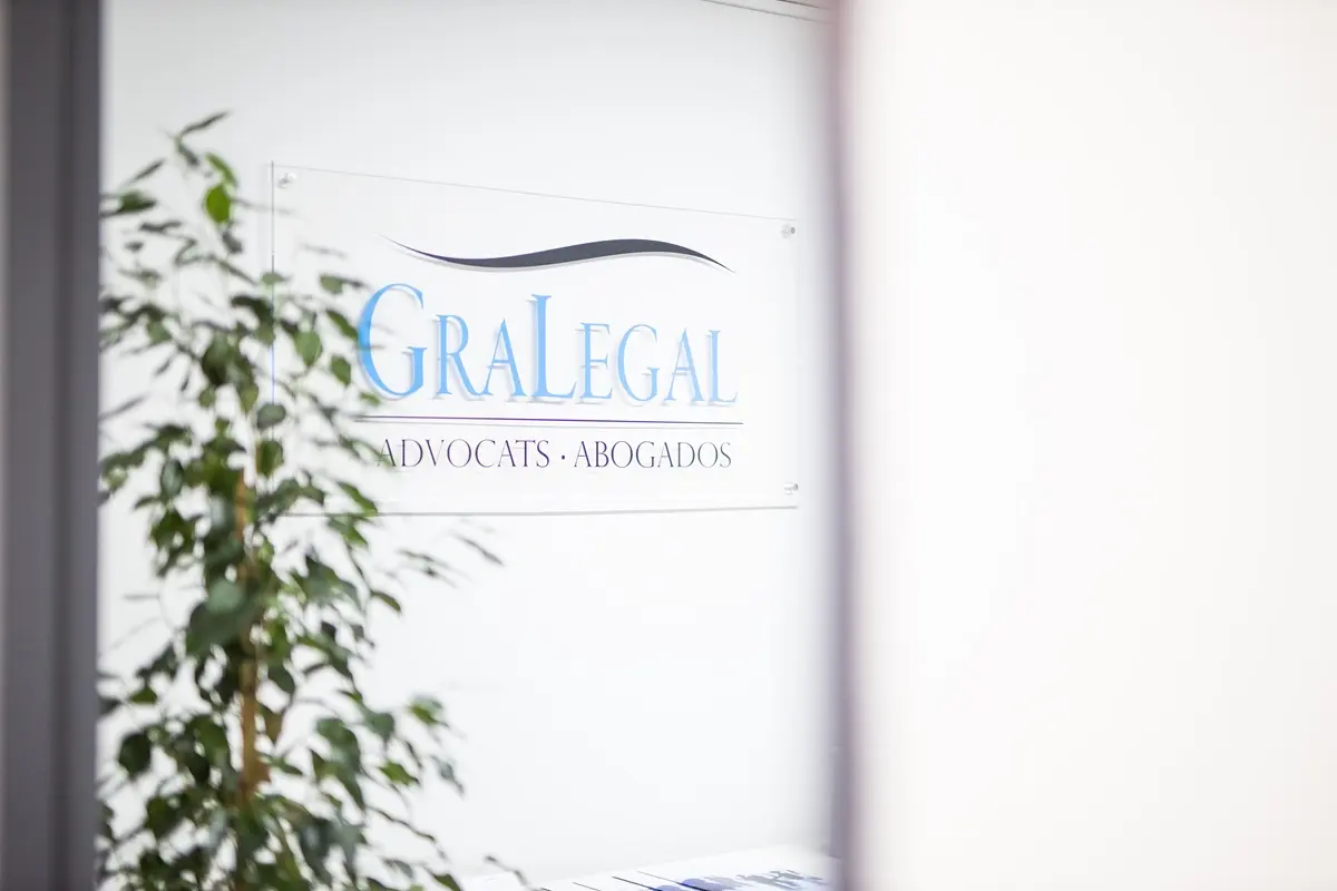 GRALEGAL ADVOCATS · ABOGADOS