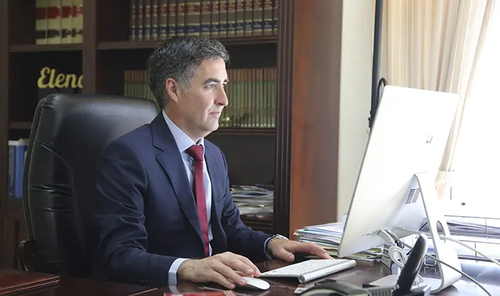Bufete Vidal Gallego ABOGADOS - ABOGADO José Antonio Vidal Gallego. ABOGADA Elisa Román Cascón