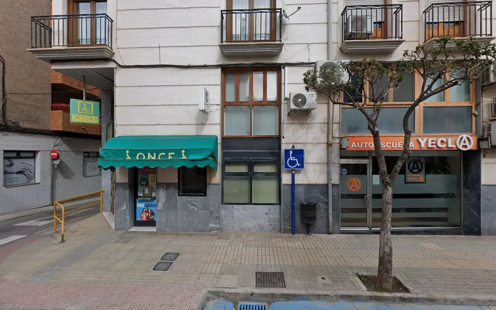 Elías Pedro Carpena Lorenzo y Otros C.B.