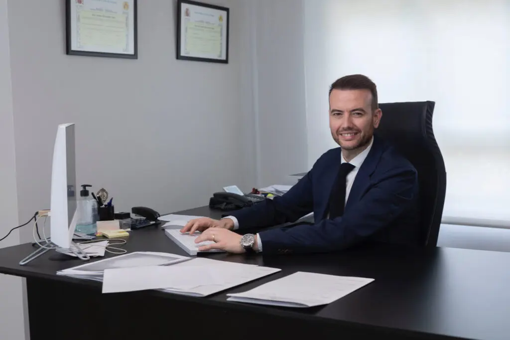 ABOGADOS HERNANDEZ SALA — foto 4 de 4