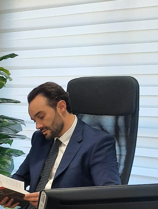 Víctor De La Cruz Abogados